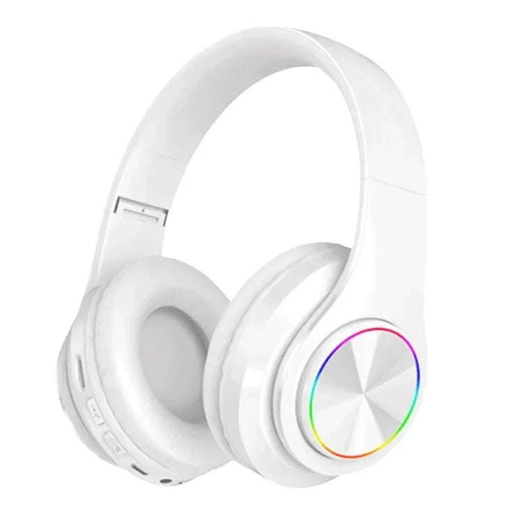 Wireless Gaming Headset – RGB Lights & Mic